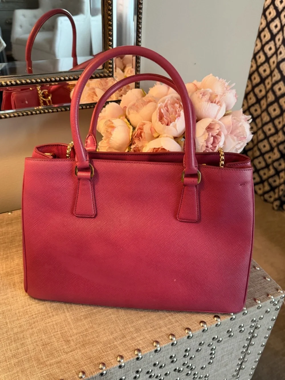 EUC Prada Pink Saffiano Leather Gold 50 in Crossbody Handbag Bow Charm dust bag - Picture 7 of 17